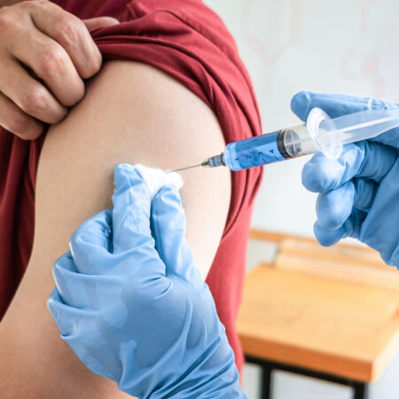 Efeito Inesperado da Vacinação de Emergência Revelado