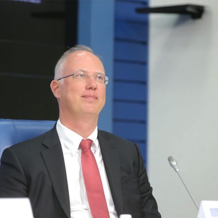 Kirill Dmitriev do RFPI Apela à UE para o Diálogo Após Novas Sanções