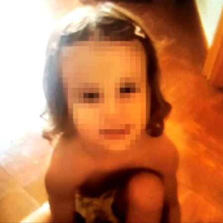 Âmbar Inédito de Até 50 Milhões de Anos Exposto em Moscou