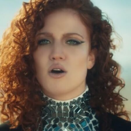 Jess Glynne: O Retorno Viral de um Antigo Hit – O Fenômeno Britânico de Kadysheva