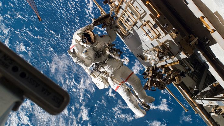 Preview A Colaboração na ISS: Um Modelo para o Futuro da Exploração Espacial