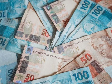 Preview Perdão de 160 Bilhões de Rublos em Dívidas de Crédito Orçamentário para Regiões Russas