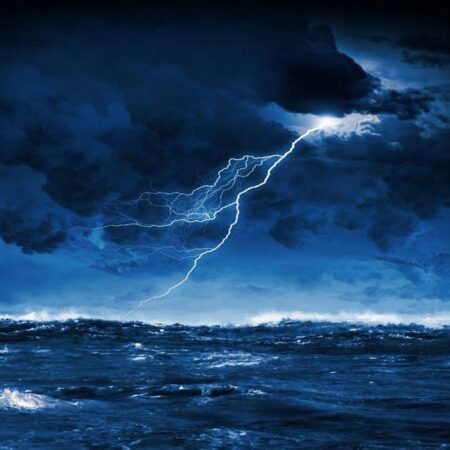 Fortes Tempestades Magnéticas de Nível G2-G4 Esperadas na Terra em 2 de Setembro