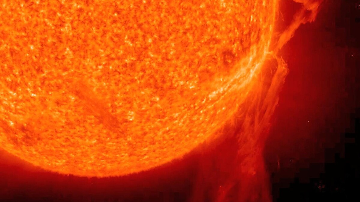 Preview Cientistas Revelam Quando o Plasma Solar Lançado Atingirá a Terra