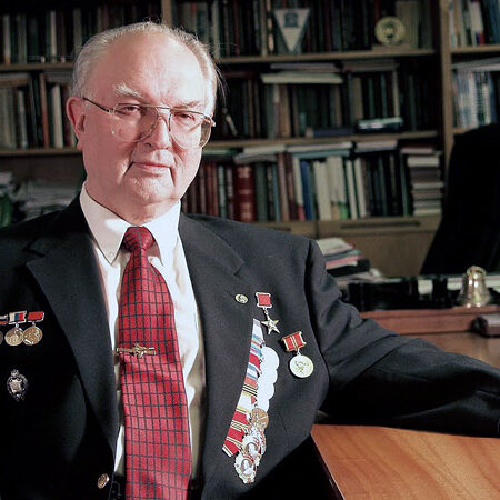 Evgeny Fedosov, Acadêmico e Arquiteto da Tríade Nuclear Soviética, Morre em Moscou