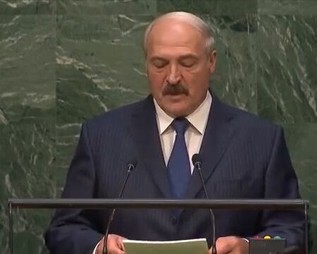 Lukashenko Propõe Solução ‘Militar’ para a Crise da Batata na Bielorrússia