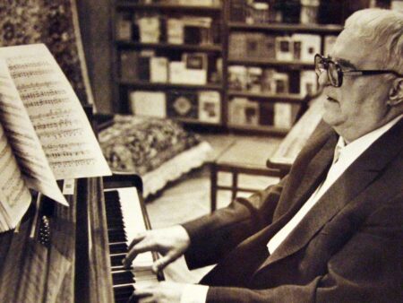 Estreia Mundial da Sinfonia Primitiva de Georgy Sviridov