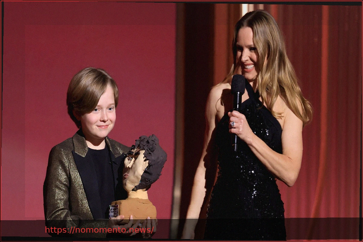 Preview Kristen Bell revela os bastidores da fabricação de sua ‘horrível’ estatueta de Timothée Chalamet nos Actor Awards