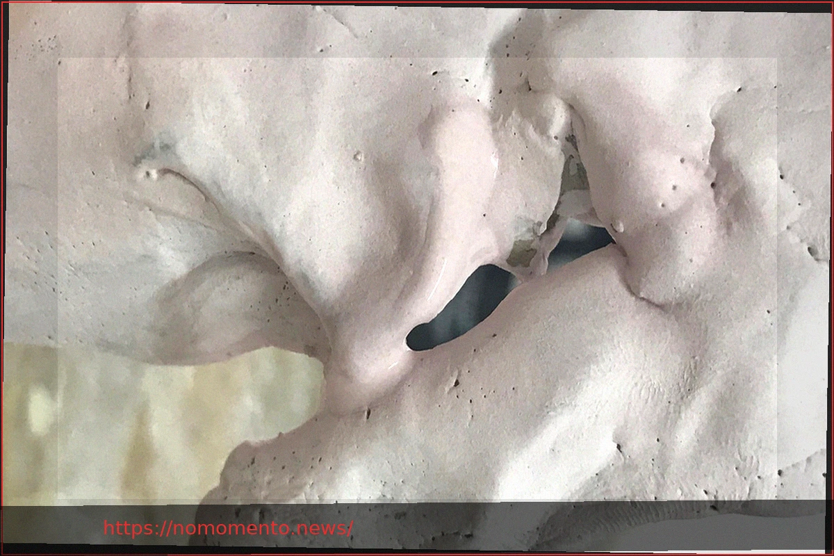 Preview Brota Luz das Rochas: Uma Exploração Poética e Material no CCCB