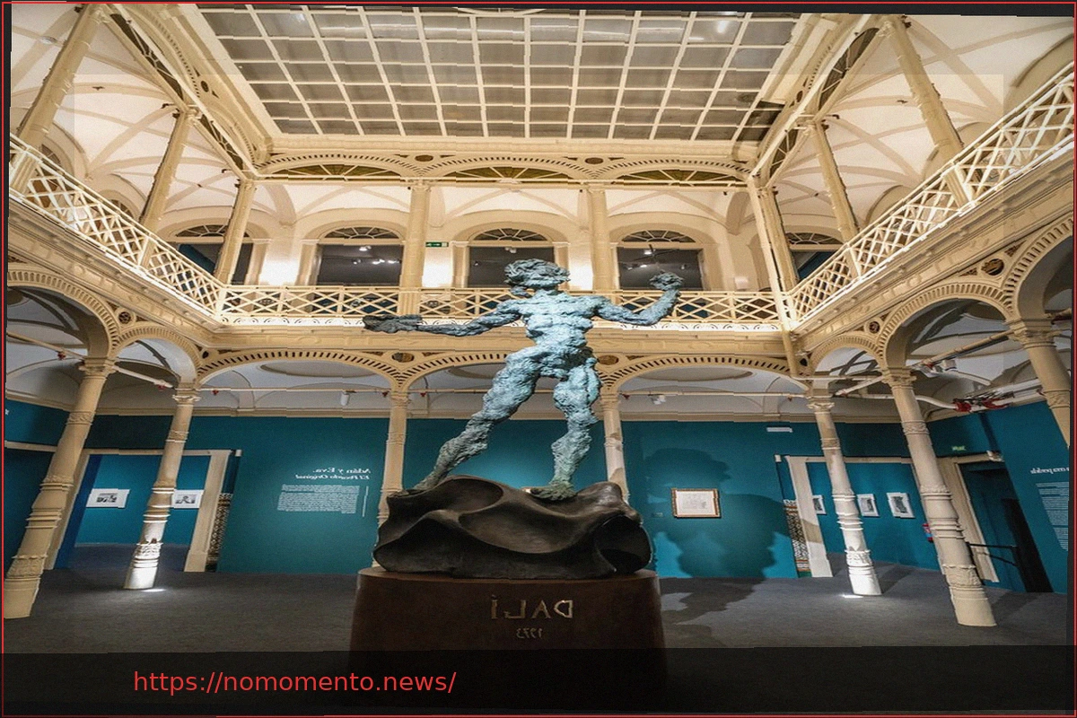 Preview O Dalí Escultor Se Hospeda no Palácio de Gaviria